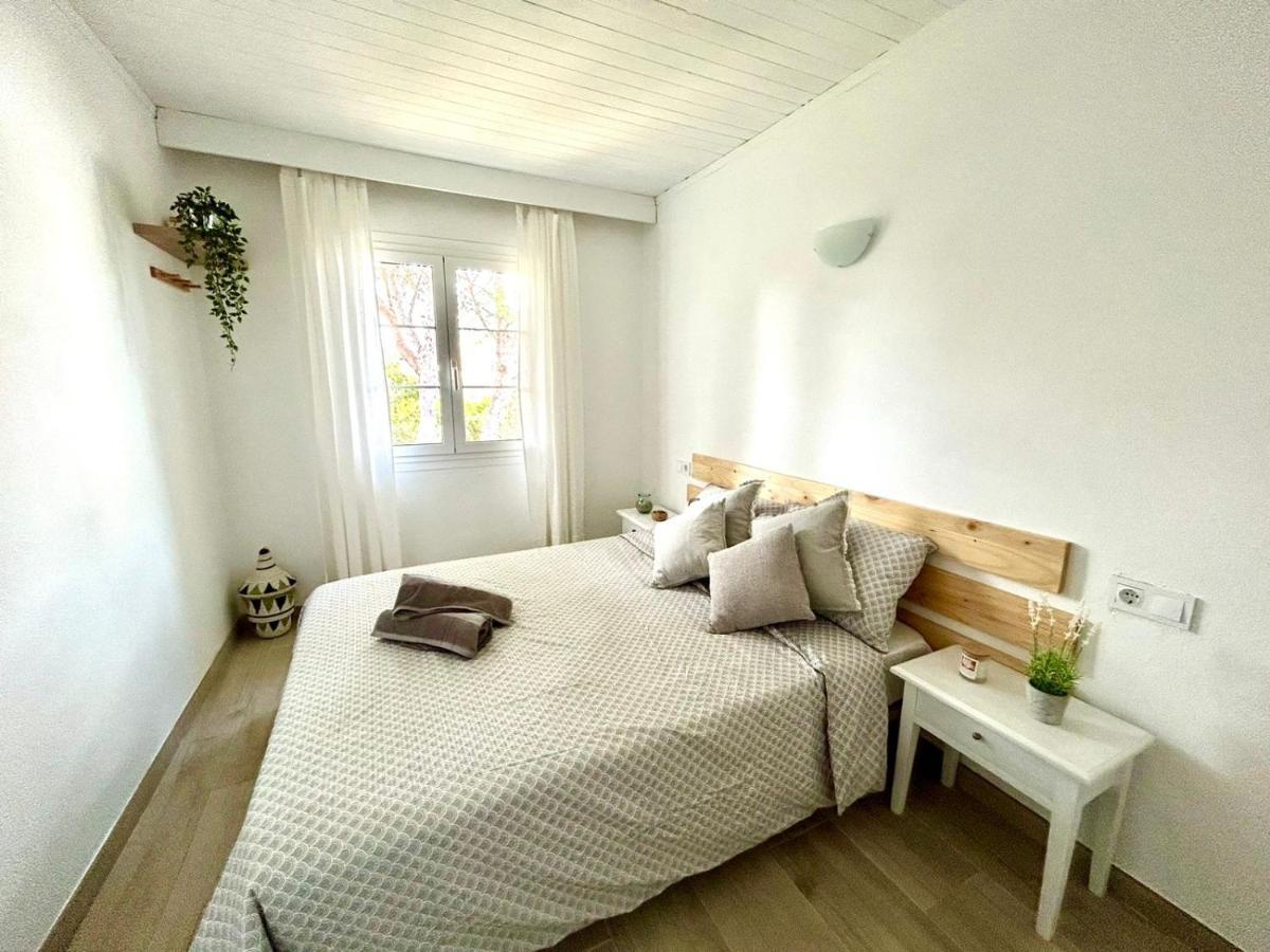 Menorca Chic Apartment Near Beach & Harbour กาลาเอนบอสช์ ภายนอก รูปภาพ