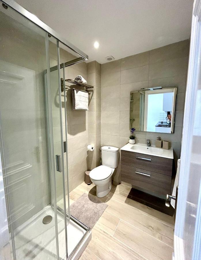 Menorca Chic Apartment Near Beach & Harbour กาลาเอนบอสช์ ภายนอก รูปภาพ